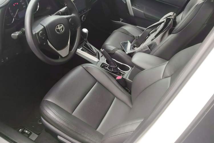 Used Toyota Levin 2017 Revised 185T CVT Elite Edition China V Standard Left Front Seat