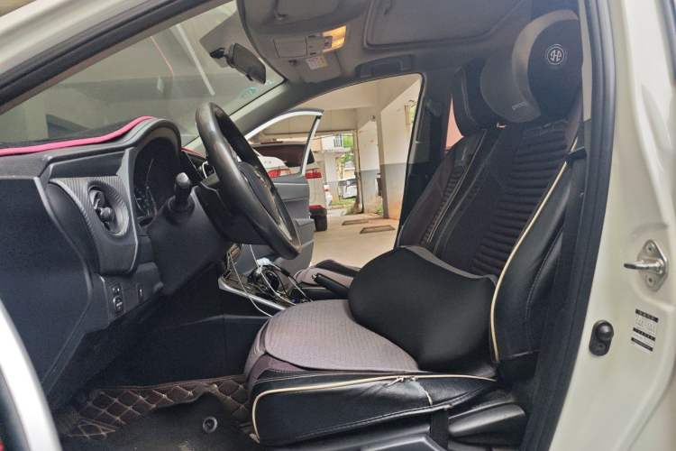 Used Toyota Levin 2017 Revised Dual-Engine 1.8H GS E-CVT Elite Sunroof Version China V Standard Left Front Seat