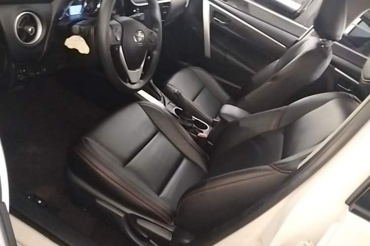 Used Toyota Levin 2017 Revised 185T CVT Elite Edition China V Standard Left Front Seat