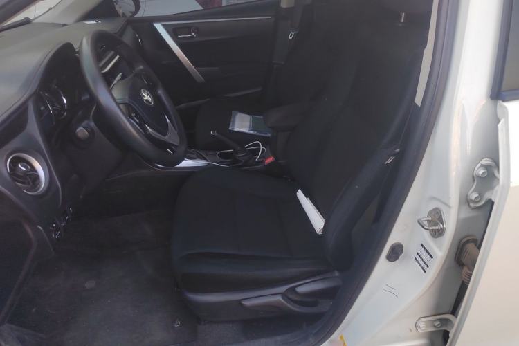 Used Toyota Levin 2017 Revised Version 185T CVT Elite Edition China VI Standard Left Front Seat