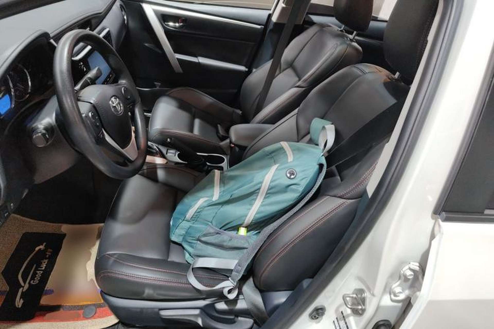 Used Toyota Levin 2017 Revised 185T CVT Elite Edition China V Standard Left Front Seat