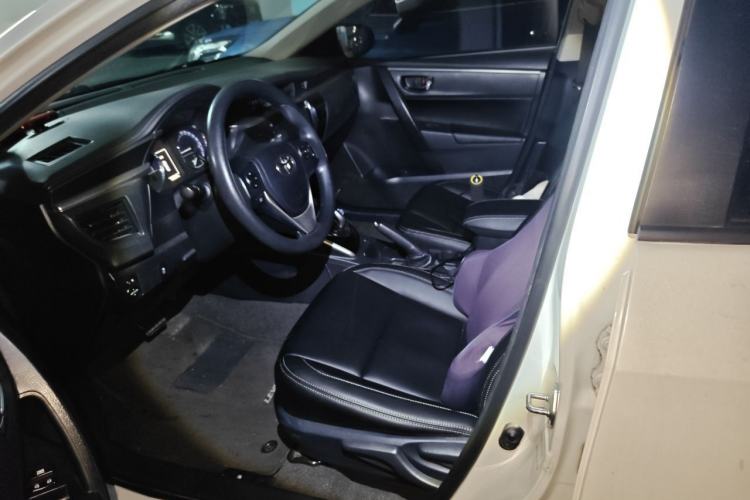 Used Toyota Levin 2017 Revised Dual-Engine 1.8H GS E-CVT Elite Sunroof Version China V Standard Left Front Seat