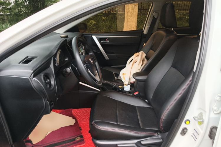 Used Toyota Levin 2017 Revised Dual-Engine 1.8H GS E-CVT Elite Sunroof Version China V Standard Left Front Seat