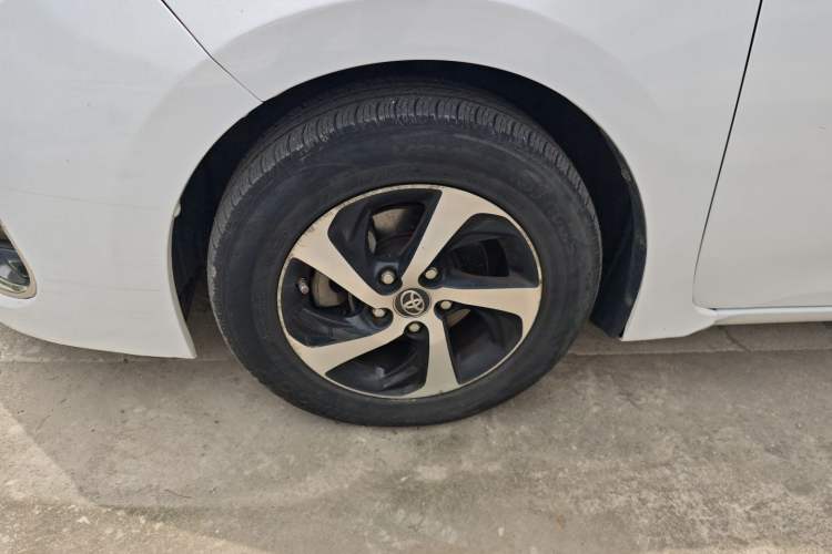 Used Toyota Levin 2017 Revised 185T CVT Elite Edition China V Standard Left Front Wheel Hub