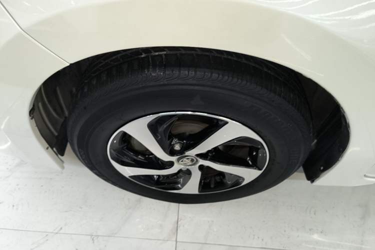 Used Toyota Levin 2017 Revised 185T CVT Elite Edition China V Standard Left Front Wheel Hub