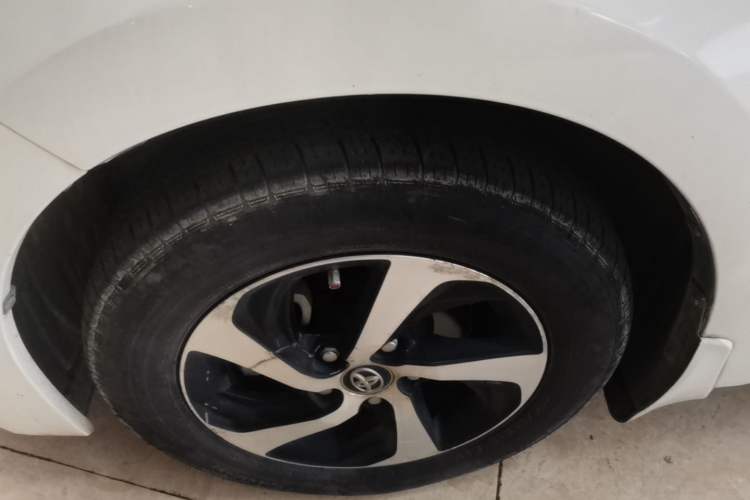 Used Toyota Levin 2017 Revised Dual-Engine 1.8H GS E-CVT Elite Sunroof Version China V Standard Left Front Wheel Hub