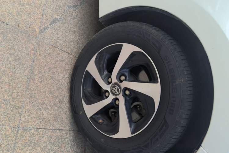 Used Toyota Levin 2017 Revised 185T CVT Elite Edition China V Standard Left Front Wheel Hub