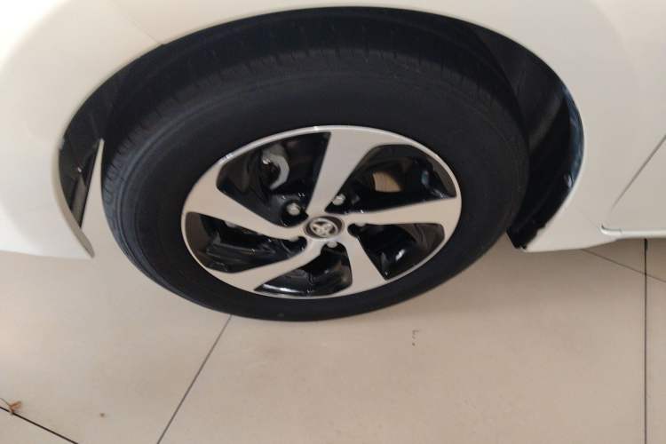 Used Toyota Levin 2017 Revised 185T CVT Elite Edition China V Standard Left Front Wheel Hub