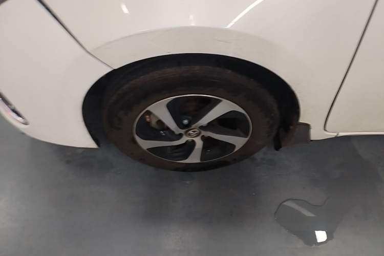 Used Toyota Levin 2017 Revised 185T CVT Elite Edition China V Standard Left Front Wheel Hub