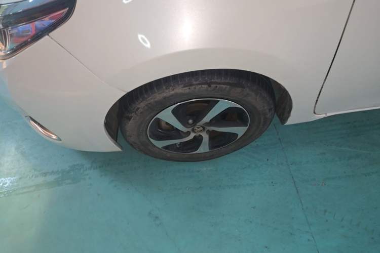 Used Toyota Levin 2017 Revised 185T CVT Elite Edition China V Standard Left Front Wheel Hub