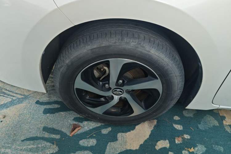 Used Toyota Levin 2017 Revised 185T CVT Elite Edition China V Standard Left Front Wheel Hub