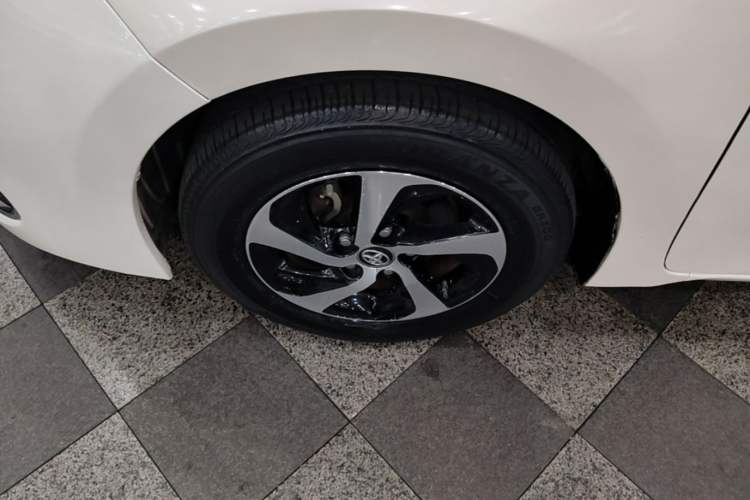 Used Toyota Levin 2017 Revised 185T CVT Elite Edition China V Standard Left Front Wheel Hub