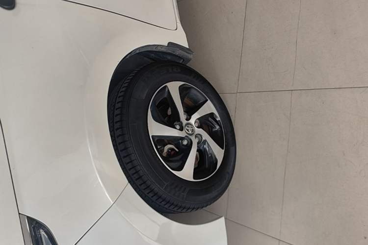 Used Toyota Levin 2017 Revised 185T CVT Elite Edition China V Standard Left Front Wheel Hub