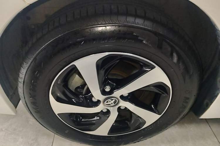 Used Toyota Levin 2017 Revised 185T CVT Elite Edition China V Standard Left Front Wheel Hub