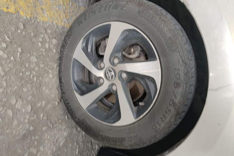 Used Toyota Levin 2017 Revised Version 185T CVT Elite Edition China VI Standard Left Front Wheel Hub