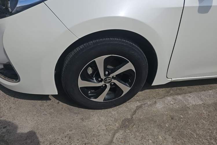 Used Toyota Levin 2017 Revised 185T CVT Elite Edition China V Standard Left Front Wheel Hub