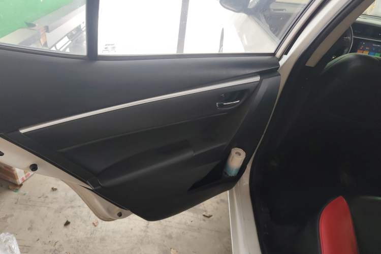 Used Toyota Levin 2017 Revised Version 185T CVT Elite Edition China VI Standard Left Rear Door Interior