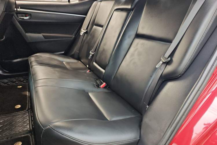 Used Toyota Levin 2017 Revised 185T CVT Elite Edition China V Standard Left Rear Seat
