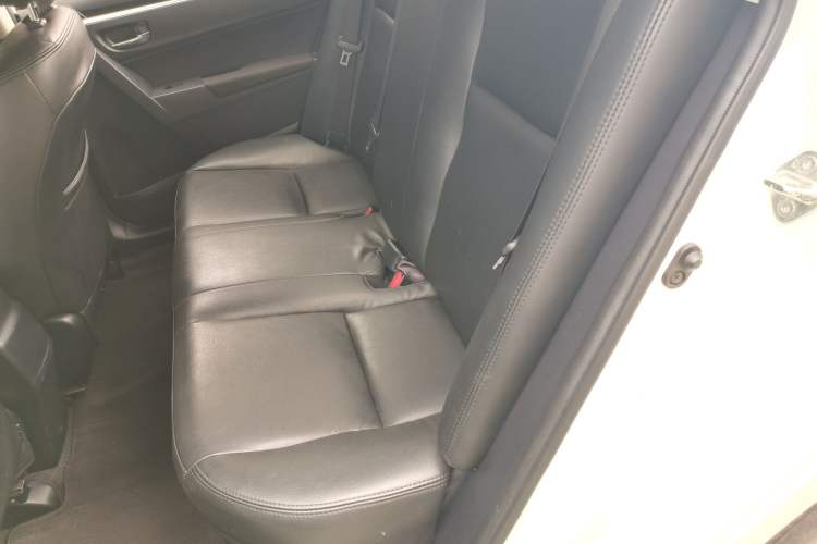 Used Toyota Levin 2017 Revised Dual-Engine 1.8H GS E-CVT Elite Sunroof Version China V Standard Left Rear Seat