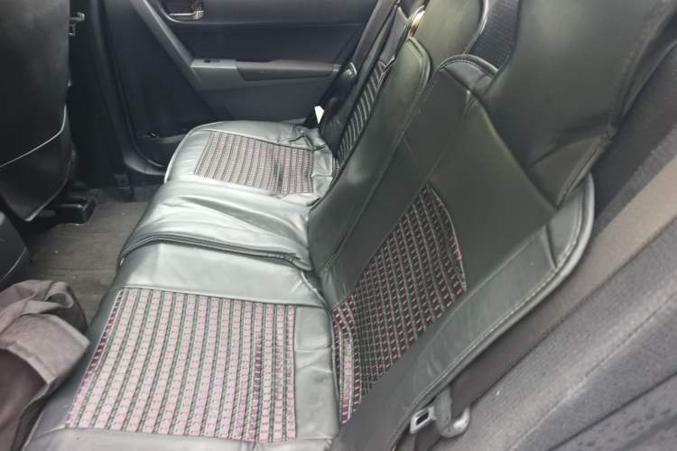 Used Toyota Levin 2017 Revised 185T CVT Elite Edition China V Standard Left Rear Seat