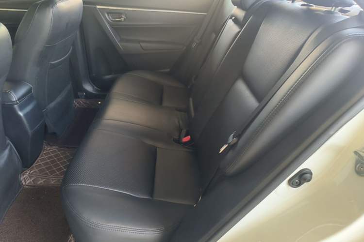 Used Toyota Levin 2017 Revised 185T CVT Elite Edition China V Standard Left Rear Seat