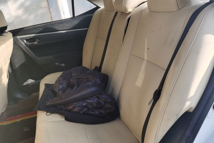 Used Toyota Levin 2017 Revised 185T CVT Elite Edition China V Standard Left Rear Seat