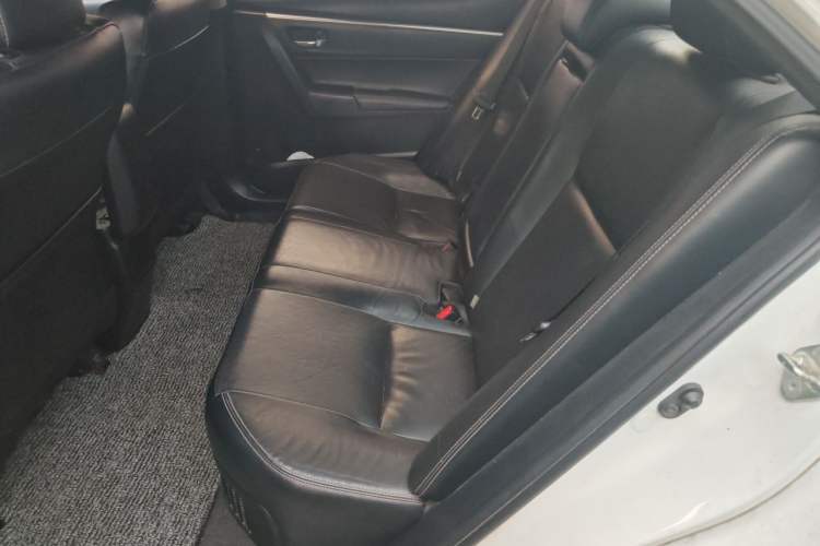 Used Toyota Levin 2017 Revised Dual-Engine 1.8H GS-L E-CVT Leading Edition China V Standard Left Rear Seat