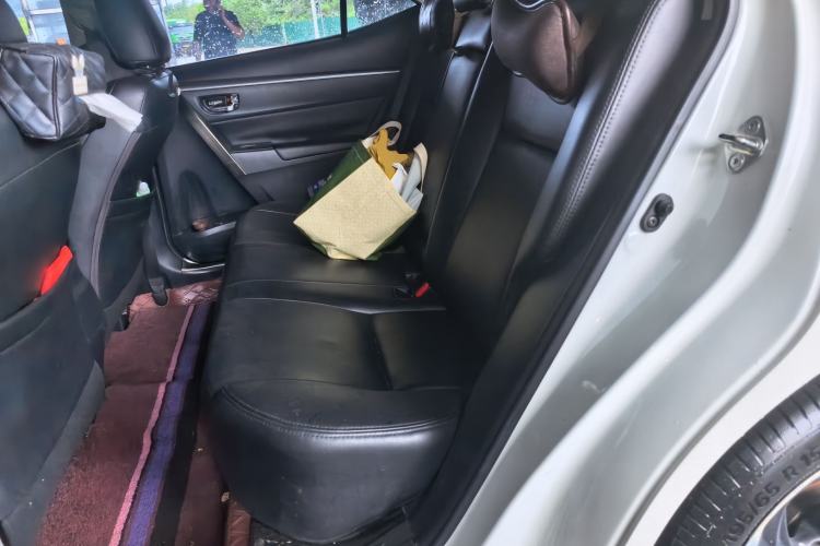 Used Toyota Levin 2017 Revised 185T CVT Elite Edition China V Standard Left Rear Seat