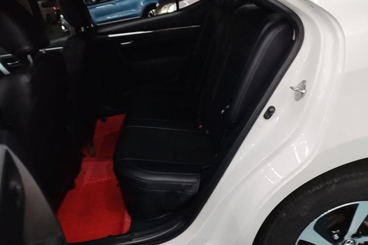 Used Toyota Levin 2017 Revised 185T CVT Elite Edition China V Standard Left Rear Seat
