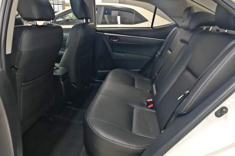 Used Toyota Levin 2017 Revised 185T CVT Elite Edition China V Standard Left Rear Seat