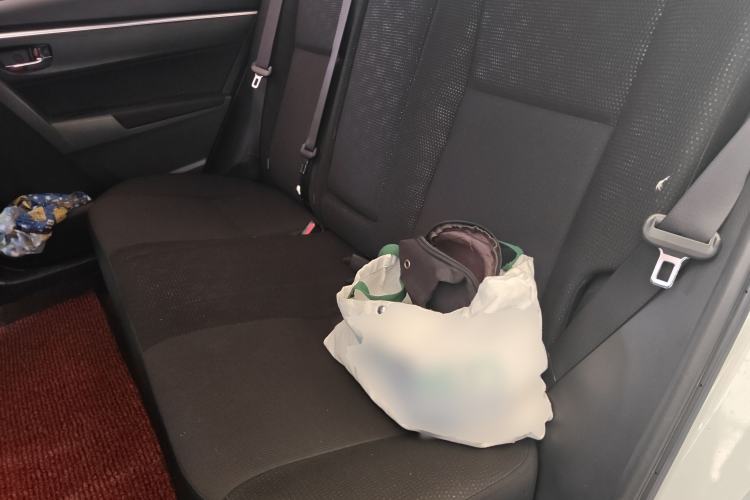 Used Toyota Levin 2017 Revised Version 185T CVT Elite Edition China VI Standard Left Rear Seat