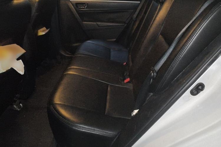 Used Toyota Levin 2017 Revised 185T CVT Elite Edition China V Standard Left Rear Seat