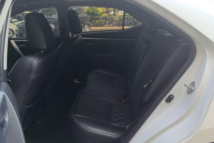 Used Toyota Levin 2017 Revised 185T CVT Elite Edition China V Standard Left Rear Seat