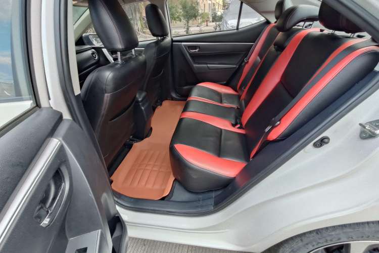 Used Toyota Levin 2017 Revised Version 185T CVT Elite Edition China VI Standard Left Rear Seat
