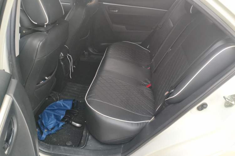Used Toyota Levin 2017 Revised Version 185T CVT Elite Edition China VI Standard Left Rear Seat