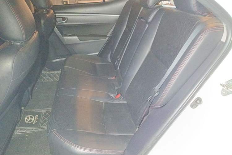 Used Toyota Levin 2017 Revised 185T CVT Elite Edition China V Standard Left Rear Seat