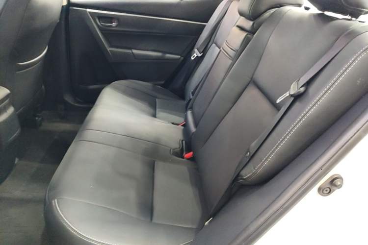 Used Toyota Levin 2017 Revised 1.8 GS CVT Elite Edition China V Standard Left Rear Seat