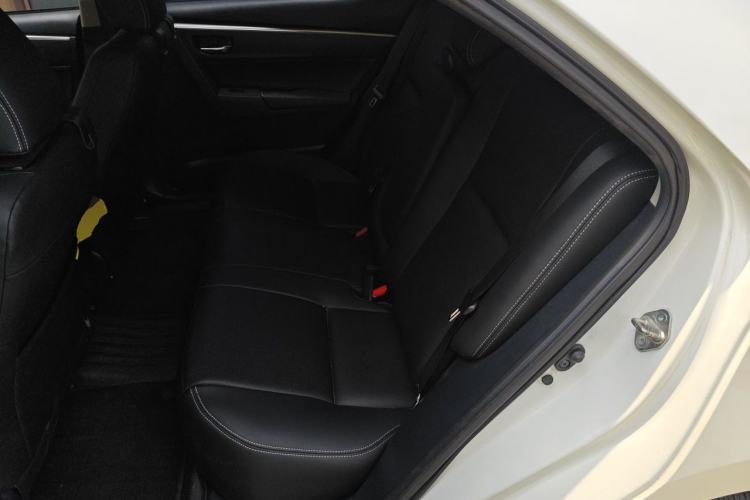 Used Toyota Levin 2017 Revised 185T CVT Elite Edition China V Standard Left Rear Seat