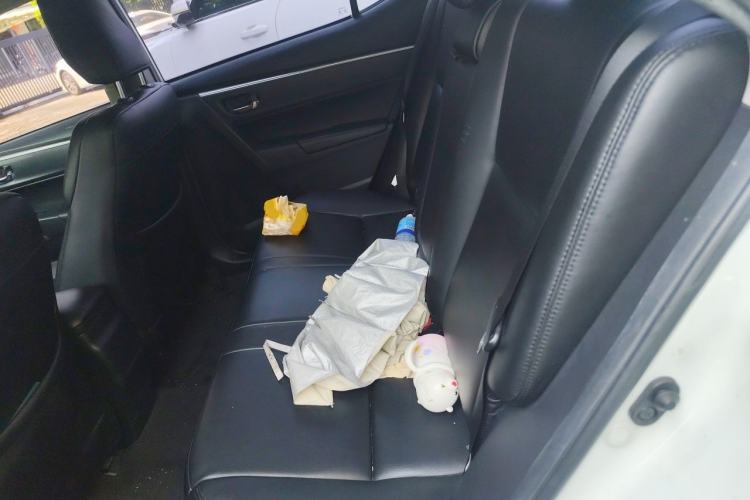Used Toyota Levin 2017 Revised 185T CVT Elite Edition China V Standard Left Rear Seat