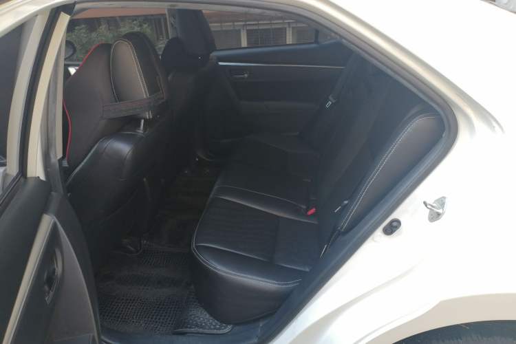 Used Toyota Levin 2017 Revised 185T CVT Elite Edition China V Standard Left Rear Seat