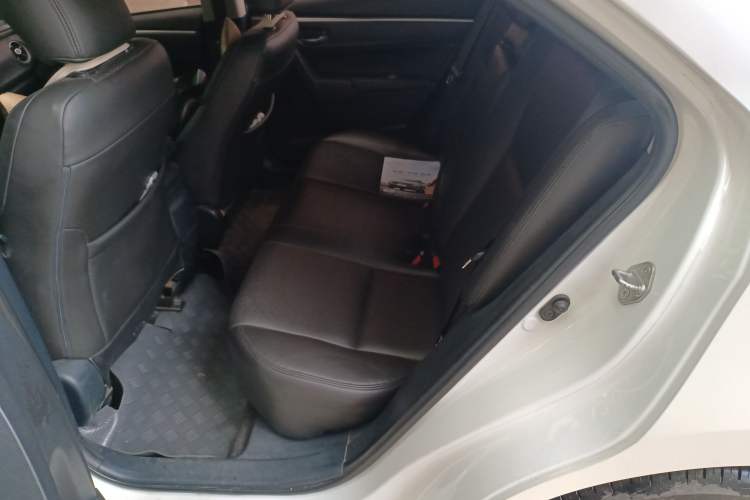 Used Toyota Levin 2017 Revised 185T CVT Elite Edition China V Standard Left Rear Seat