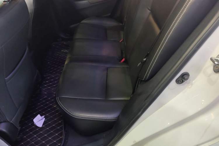 Used Toyota Levin 2017 Revised Version 185T CVT Elite Edition China VI Standard Left Rear Seat
