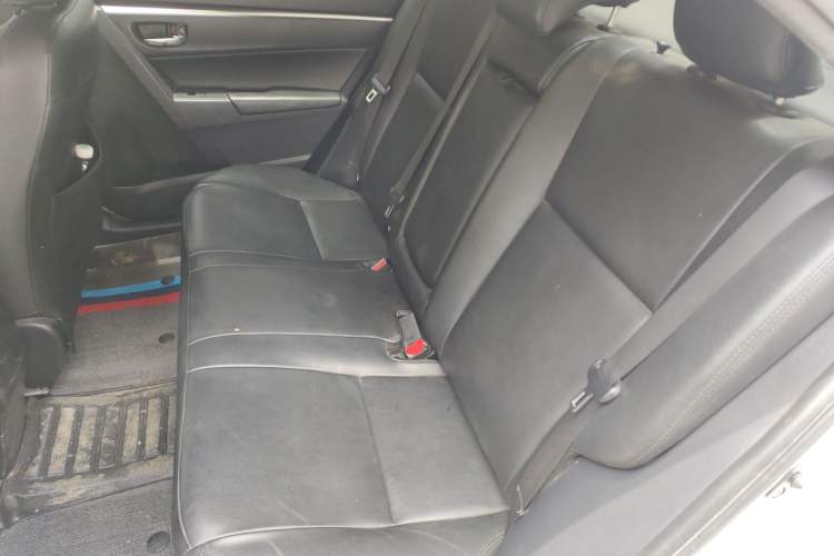 Used Toyota Levin 2017 Revised 185T CVT Elite Edition China V Standard Left Rear Seat