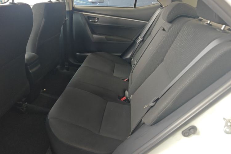Used Toyota Levin 2017 Revised Version 185T CVT New Sharp Edition China V Standard Left Rear Seat