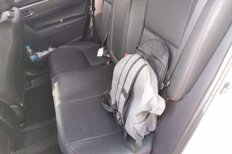 Used Toyota Levin 2017 Revised Version 185T CVT Elite Edition China VI Standard Left Rear Seat