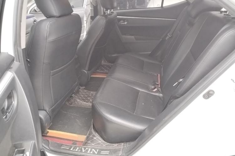 Used Toyota Levin 2017 Revised 185T CVT Elite Edition China V Standard Left Rear Seat