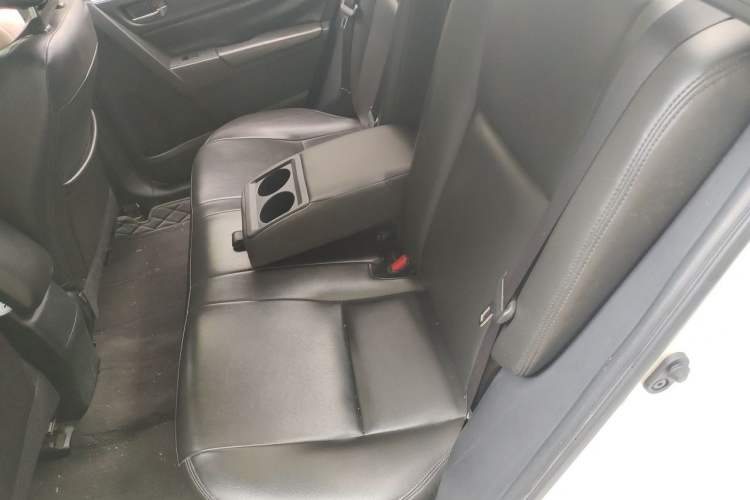 Used Toyota Levin 2017 Revised 185T CVT Elite Edition China V Standard Left Rear Seat