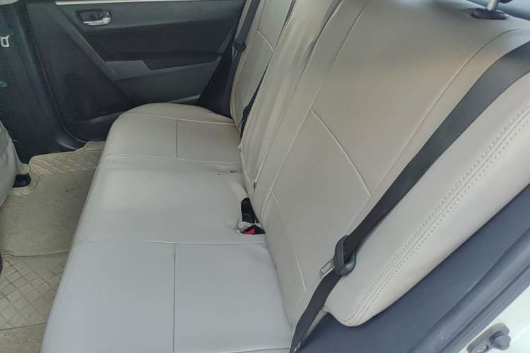 Used Toyota Levin 2017 Revised 185T CVT Elite Edition China V Standard Left Rear Seat