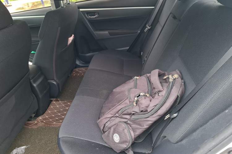 Used Toyota Levin 2017 Revised 185T CVT Elite Edition China V Standard Left Rear Seat