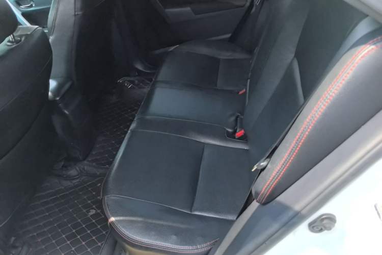Used Toyota Levin 2017 Revised 185T CVT Elite Edition China V Standard Left Rear Seat